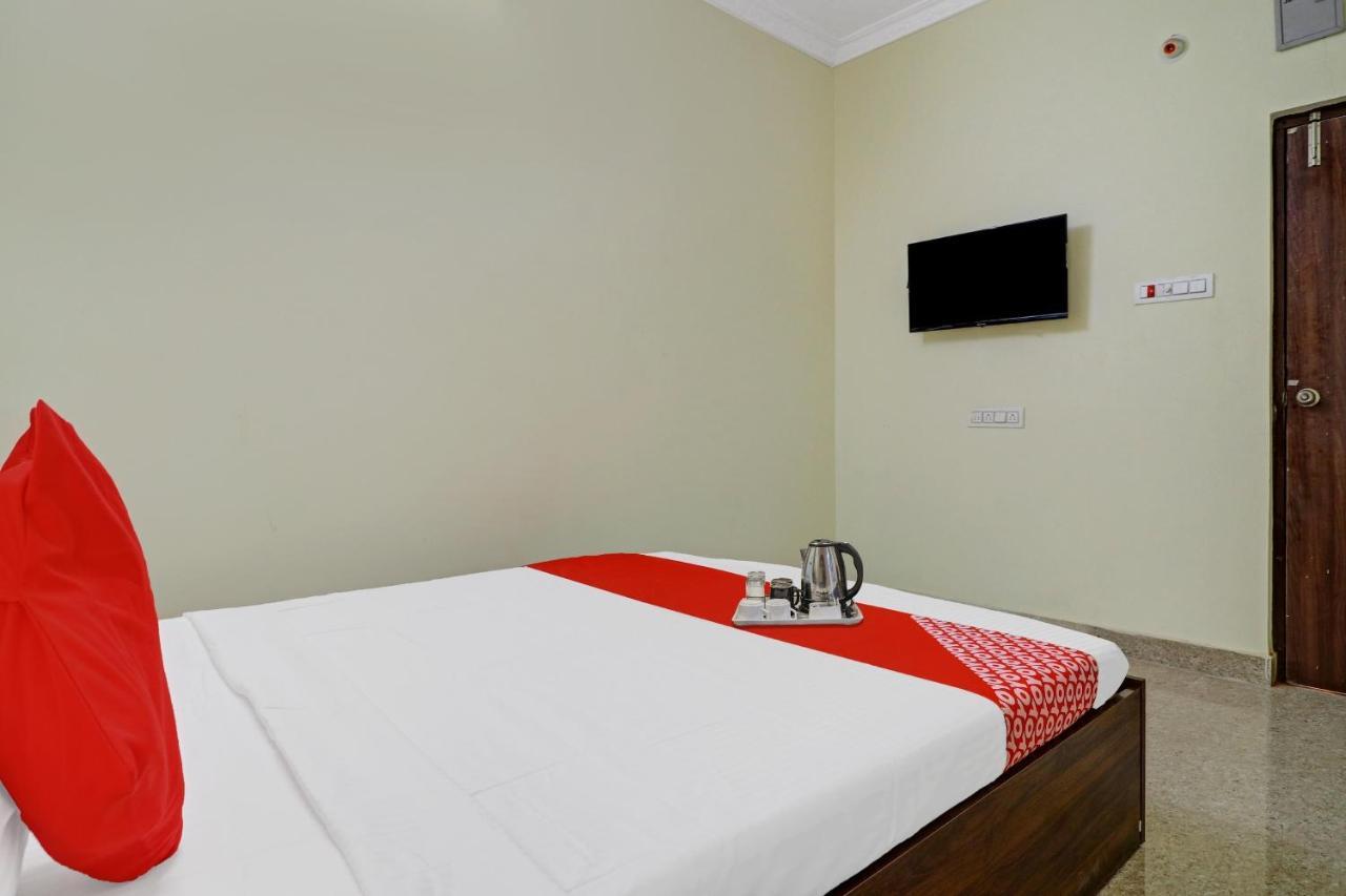 Hotel O S V Residency Kajaguda Near Gachibowli Hyderabad Exterior foto