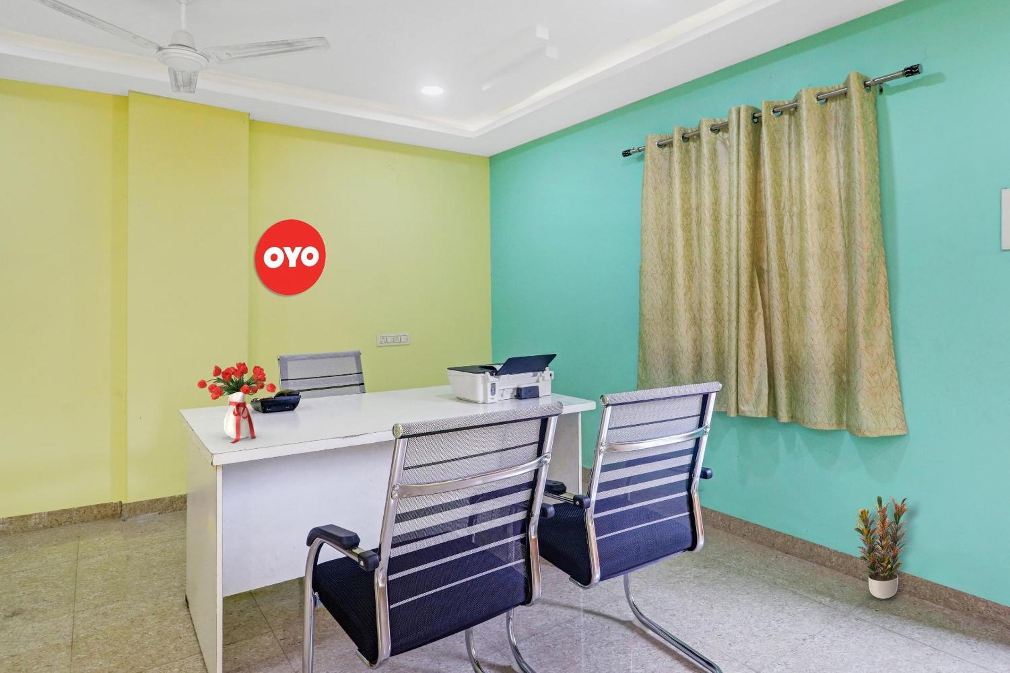 Hotel O S V Residency Kajaguda Near Gachibowli Hyderabad Exterior foto