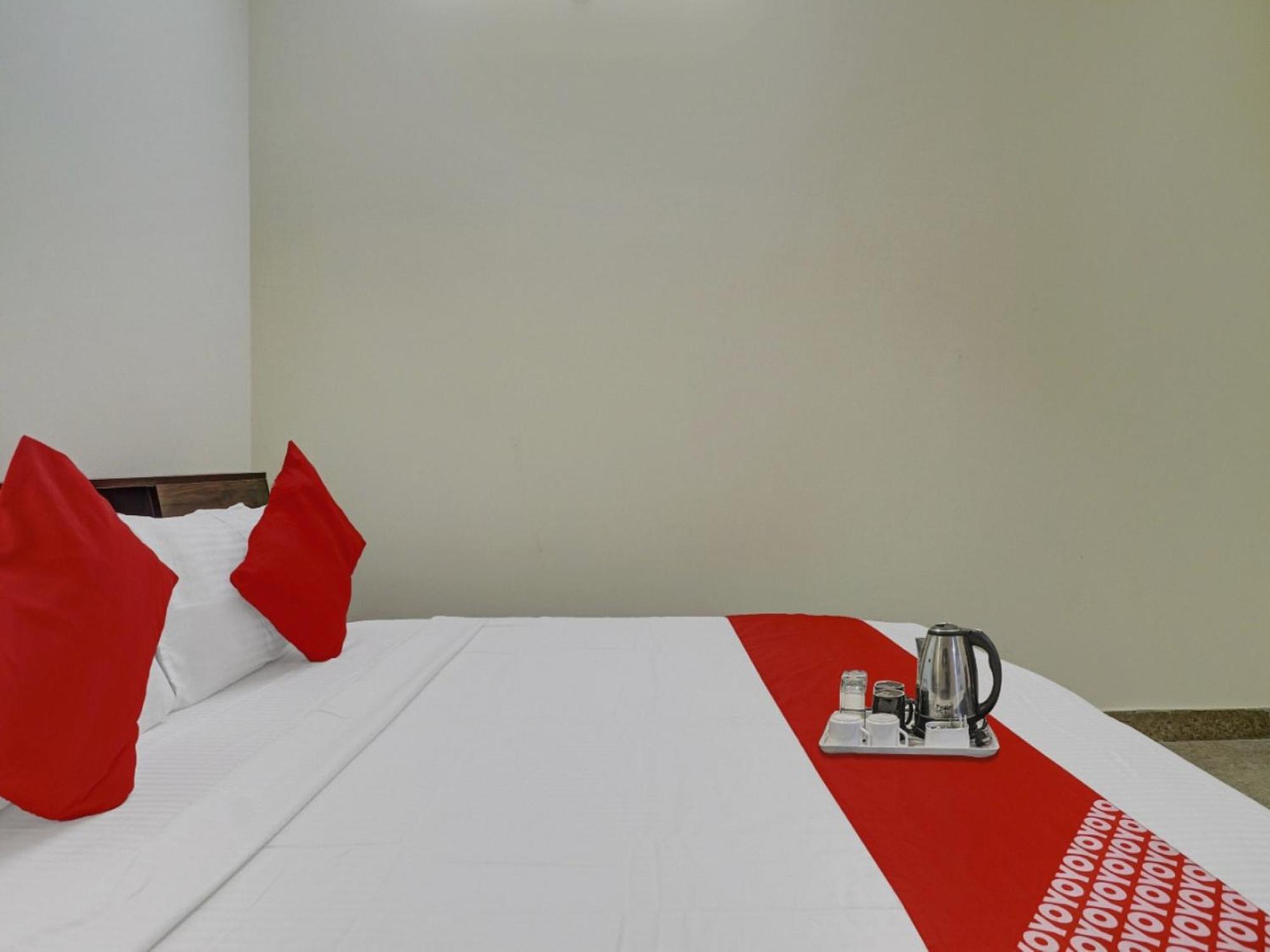 Hotel O S V Residency Kajaguda Near Gachibowli Hyderabad Exterior foto