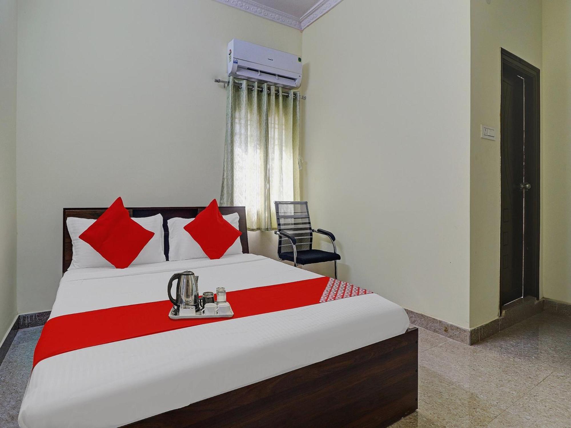 Hotel O S V Residency Kajaguda Near Gachibowli Hyderabad Exterior foto