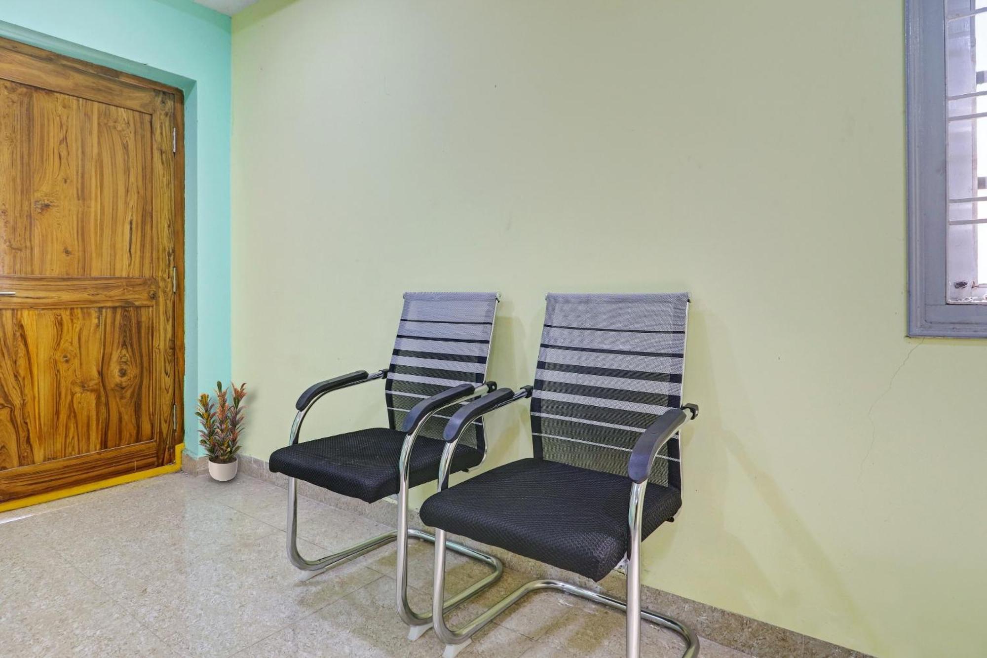 Hotel O S V Residency Kajaguda Near Gachibowli Hyderabad Exterior foto